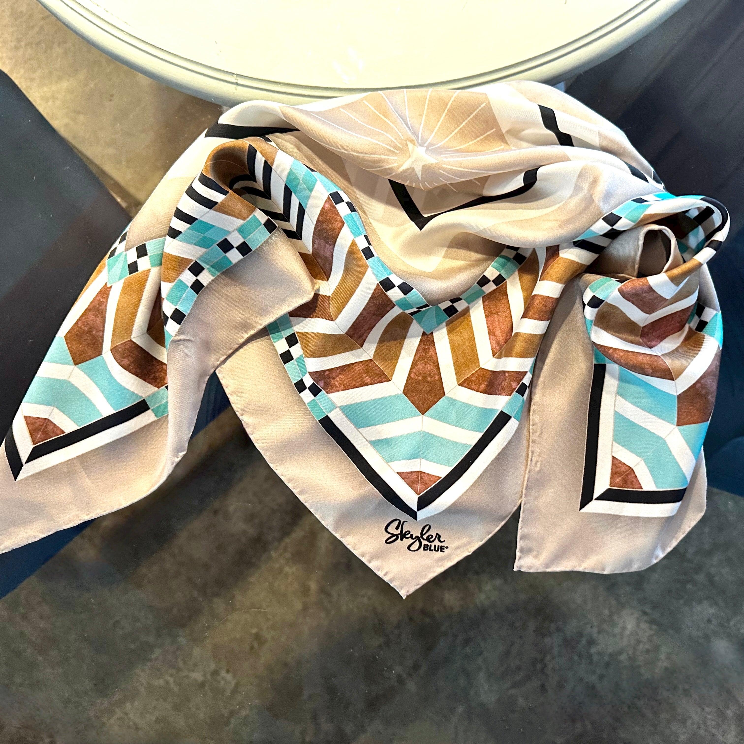 The Biltmore Clear Medium Saddle Bag