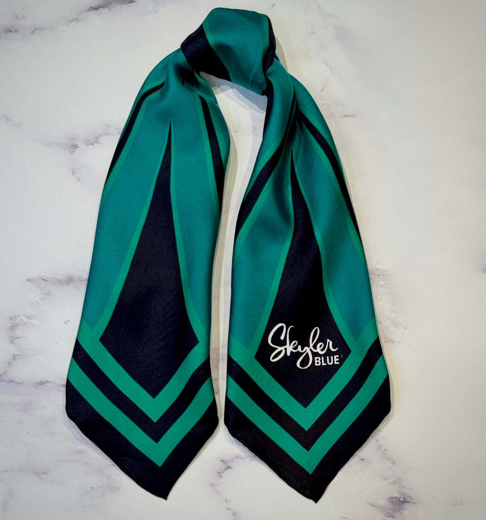 The Live Oak Scarf 24in