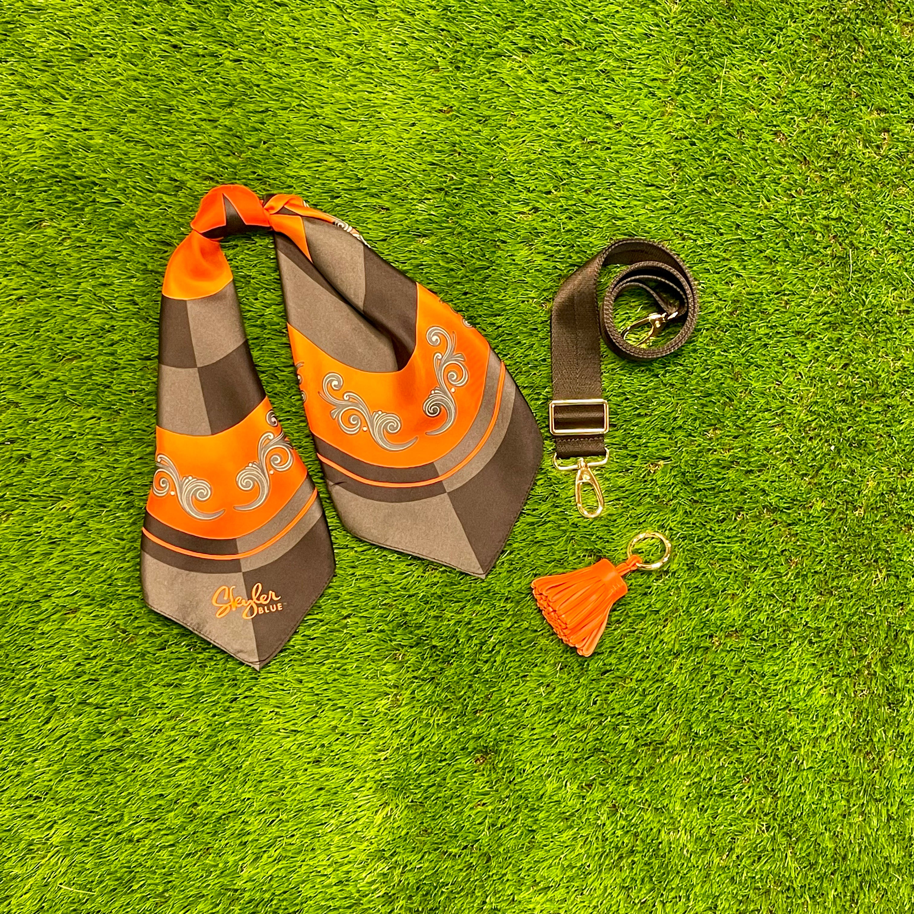 The Stillwater Clear Medium Saddle Bag